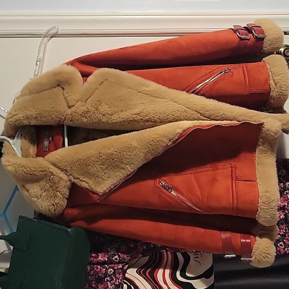 Heavy faux fur jacket - Picture 5 of 9